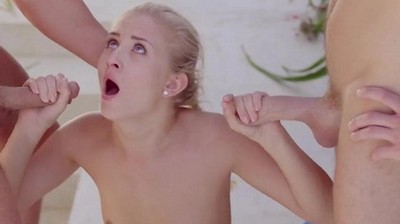 Гей очень молодых парней