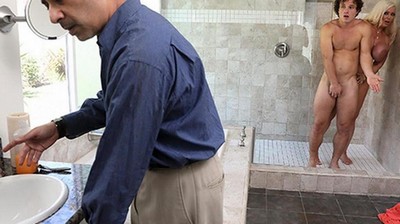 Реальное жены муж снимает