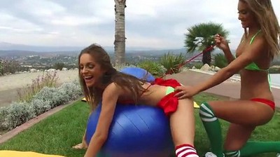 Групповое в нижнем белье